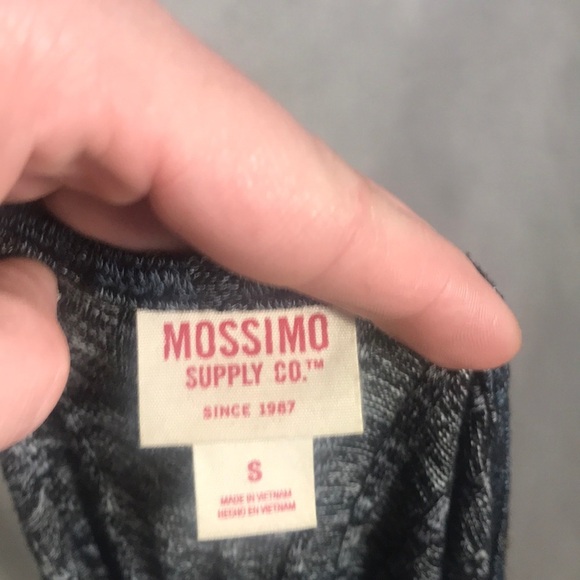 Mossimo Multi-colored, stretchy knit dress - Picture 7 of 7